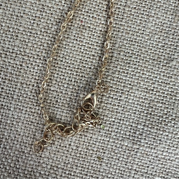 Gold tone y lariat chain necklace triangle charm pendant dainty thin - Picture 3 of 4
